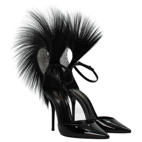 talon ysl poids maximum|The Ultimate Guide to Saint Laurent Shoes: Sizing, Fit & Styling.